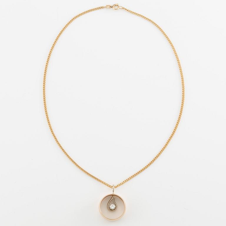 Pendant, 18K gold with brilliant-cut diamond.