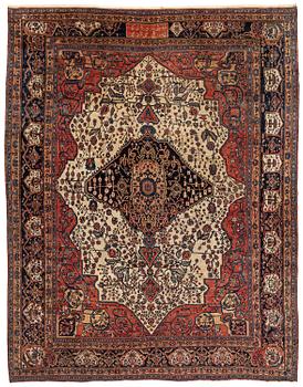 388. An antique 'Khan' Bakthiari, Chahar Mahal & Bakhtiari area, northwestern Persia (Iran), c. 546 x 430 cm.