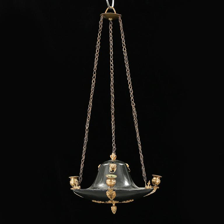 TAKAMPEL, empire 1800-tal. Höjd ca 65 cm.