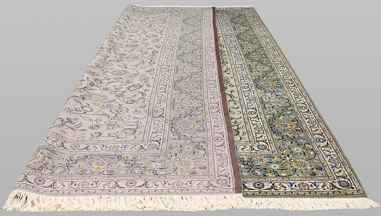 A Keshan carpet, approx. 432 x 300 cm.