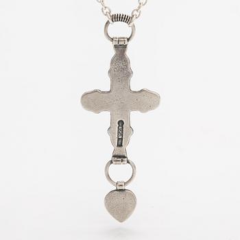 Germund Paaer, A sterling silver necklace "Crusifix/Räisälä cross". Kalevala Koru, Helsinki.