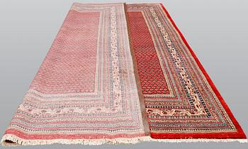 A carpet, Sarouk - Mir, ca 380 x 274 cm.