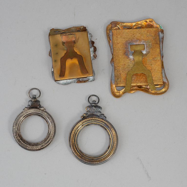 Four silver och metal miniature frames, ca 1900.