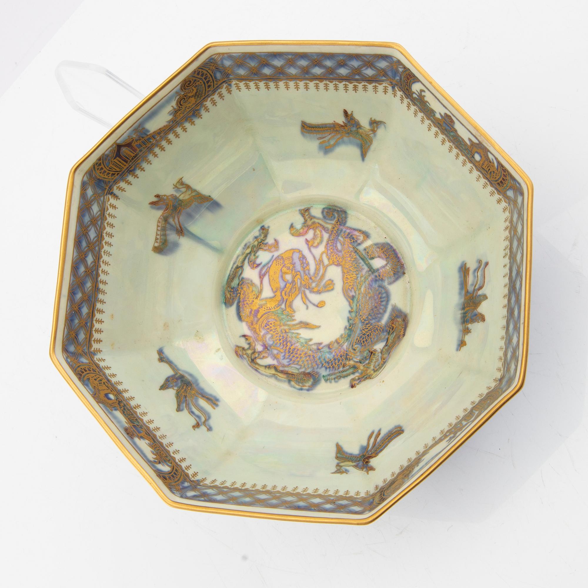 Daisy Makeig-Jones, "Fairyland Lustre" bowl, Wedgwood, England 1920s-30s, model Z4829.