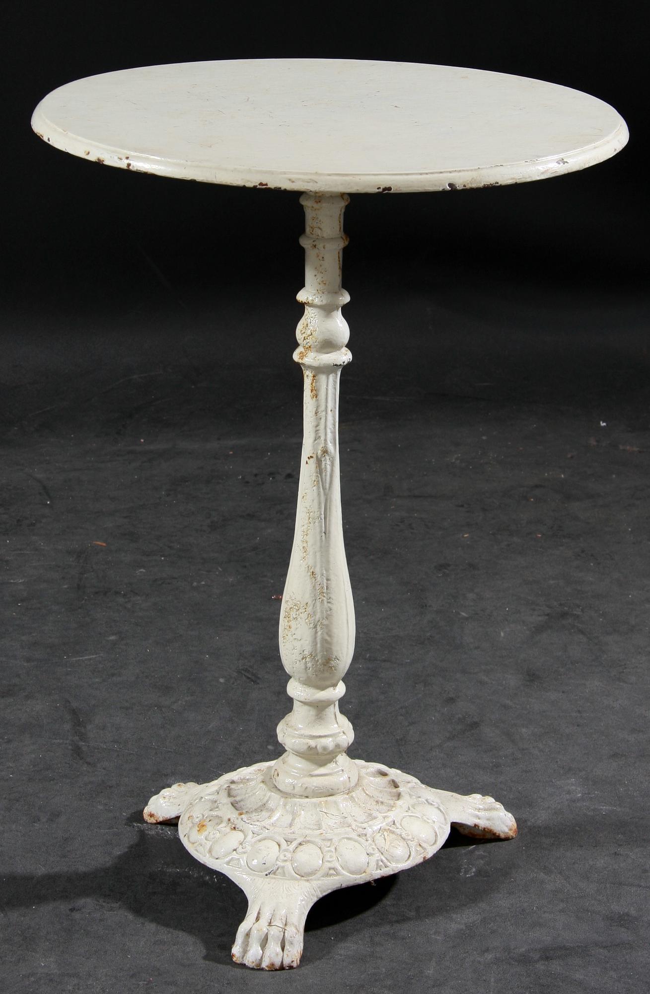 BORD, gjutjärn, 1900-tal.