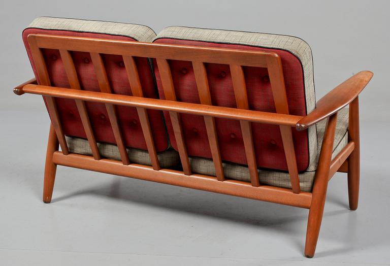 SOFFA,  "Cigarren" Hans Wegner, 1900-talets andra hälft.