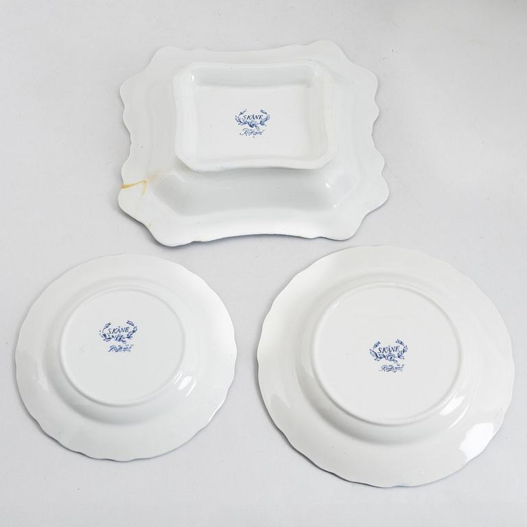 A 63-piece creamware dinner service, "Skåne", Rörstrand, around 1900.