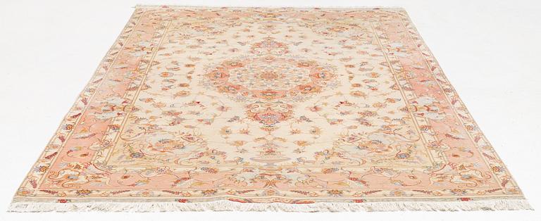 Rug, Tabriz, part silk, approx. 302 x 203 cm.