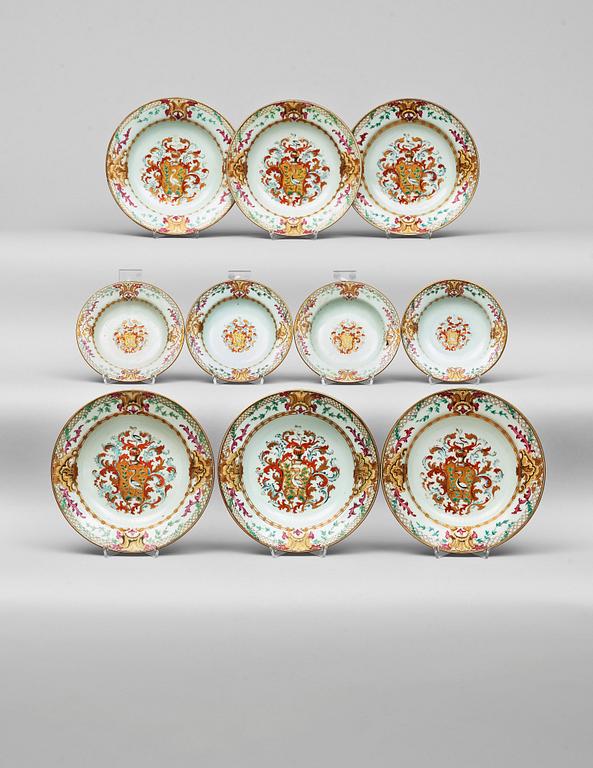 A part armorial dinner service, Qing dynasty, Qianlong (1736-95).