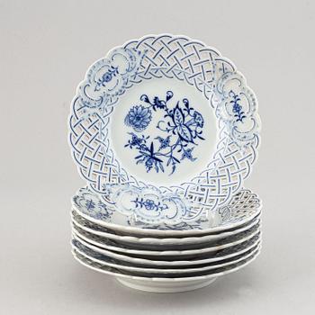 Servisdelar, 15 st, porslin. "Lökmönstret", Meissen, Tyskland.