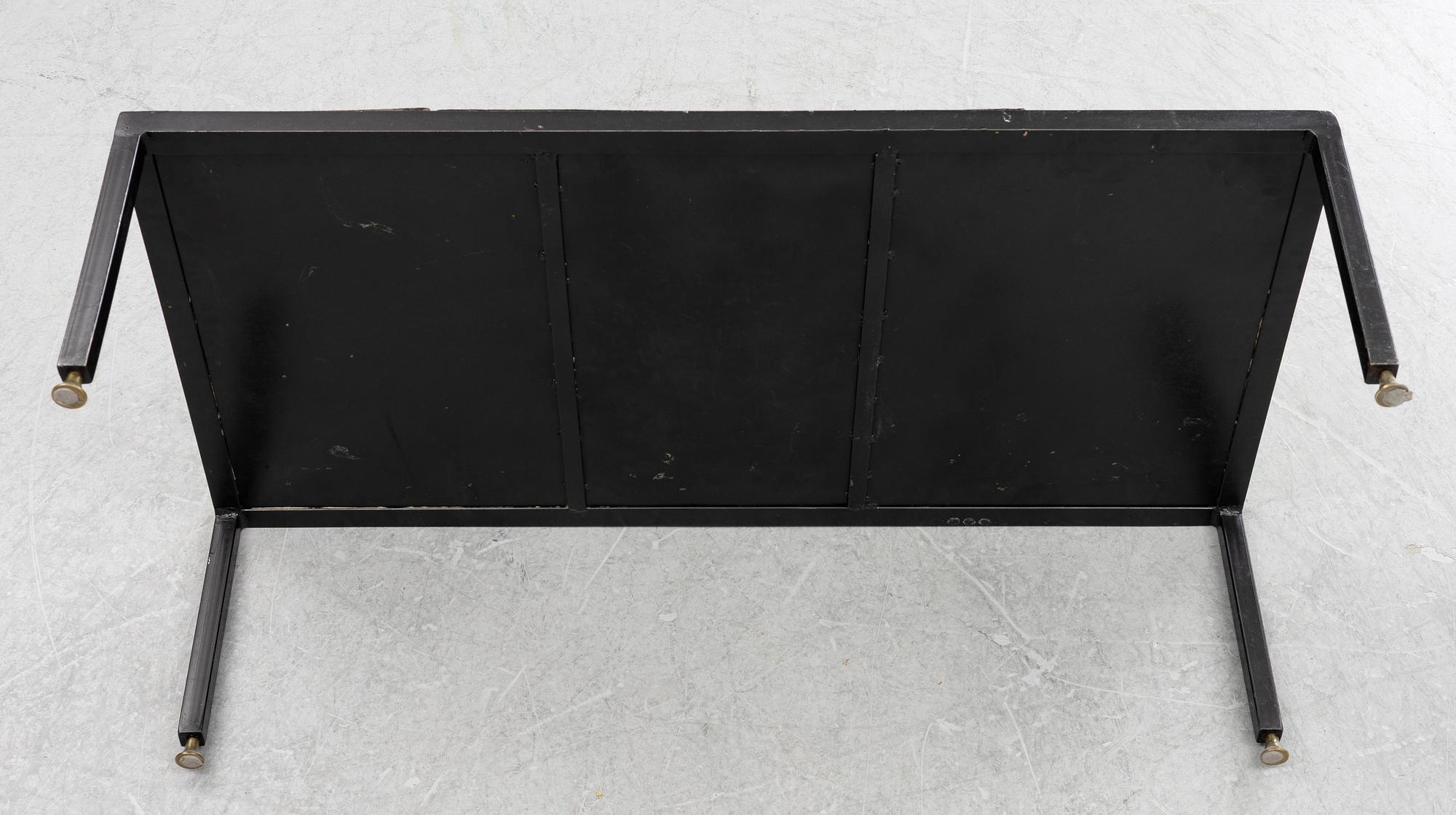 Fureya Koral, soffbord, Turkiet, 1900-talets andra hälft.