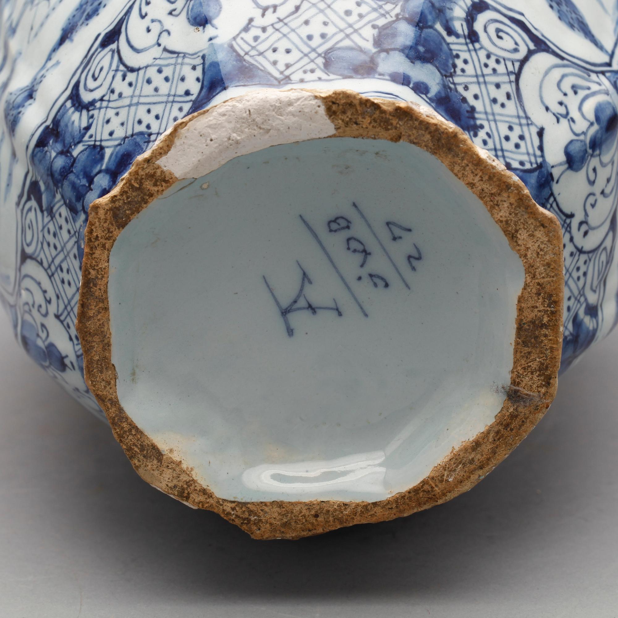 LOCKURNA, fajans, Delft, 1700-tal.