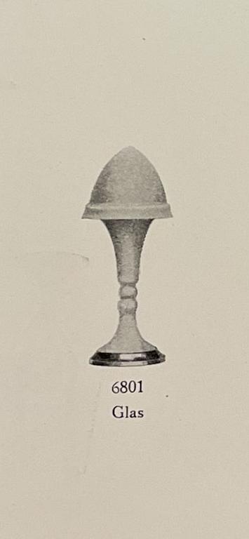 Harald Notini, a Swedish Grace table lamp model "6801", Arvid Böhlmarks Lampfabrik, Stockholm, 1920s.