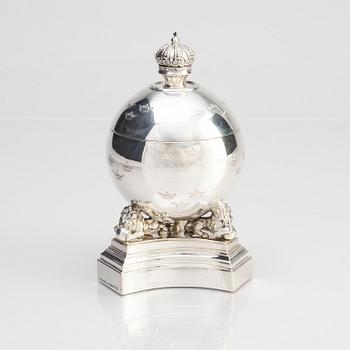 A silver inkwell, W.A. Bolin, Stockholm 1926.