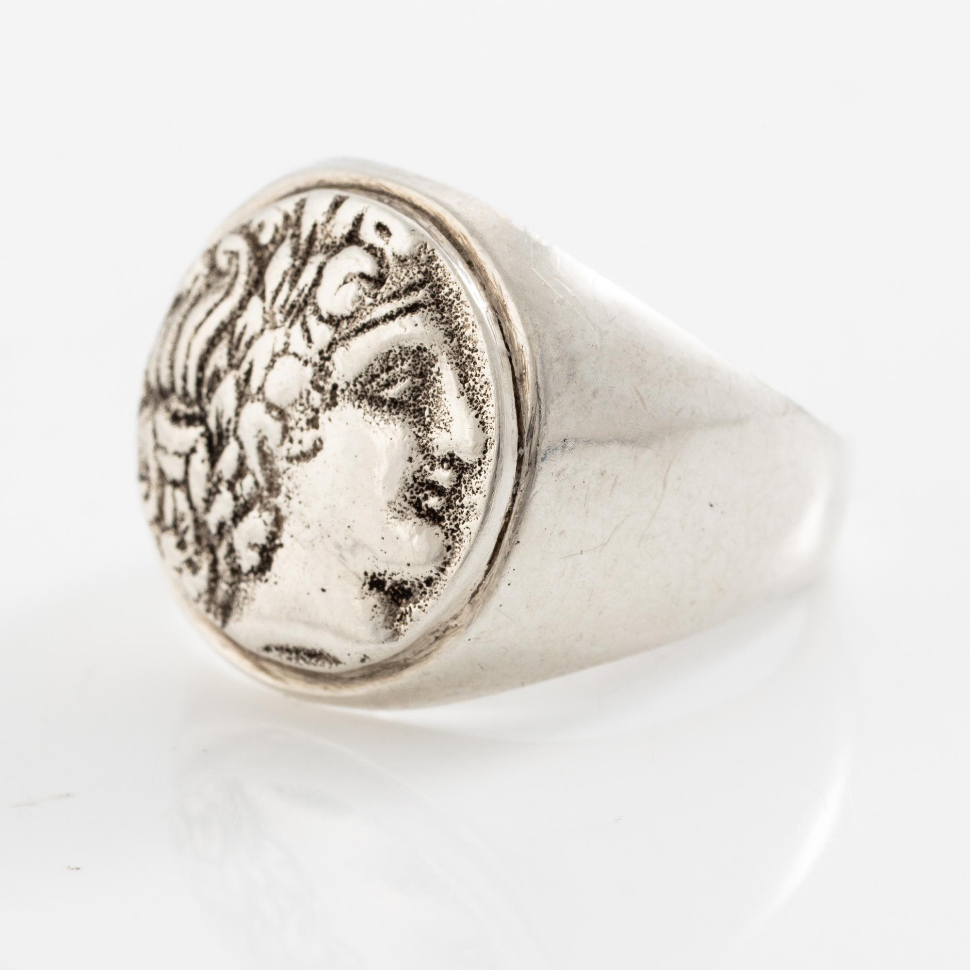 Signet ring, silver, man's profile, Mediterranean region.