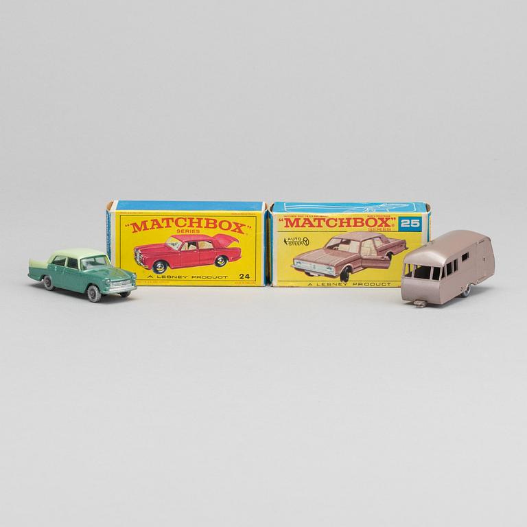 LESNEY MATCHBOX SERIES, 4 st, bland annat Bluebird Dauphine Tralier RW 23C-3.