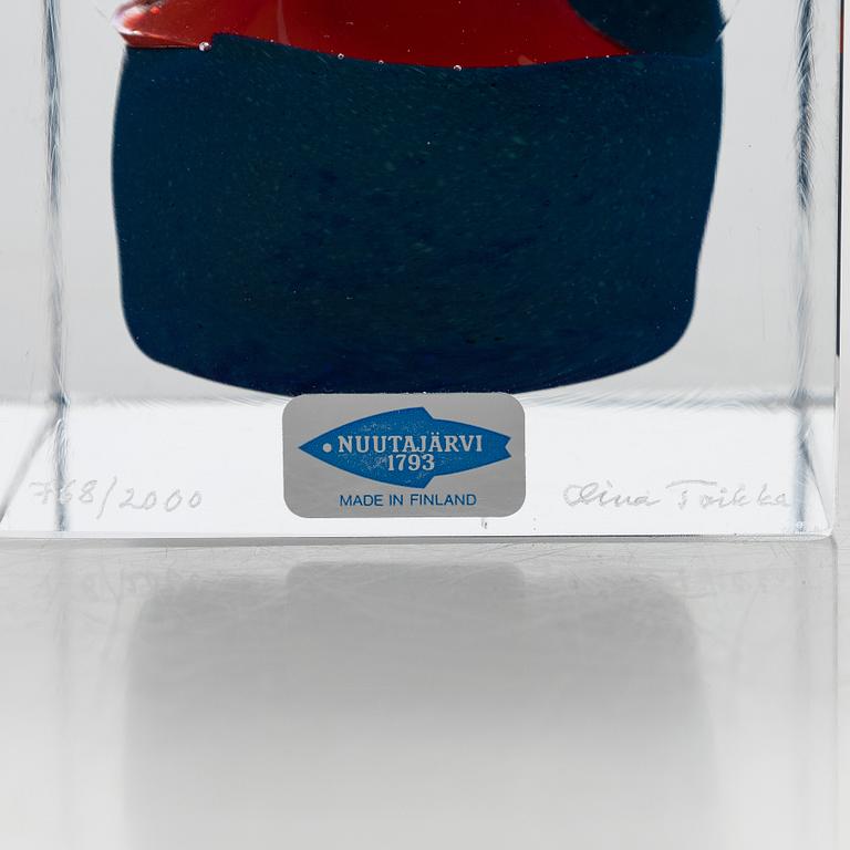 Oiva Toikka, an annual glass cube, signed Oiva Toikka Nuutajärvi 1991, 768/2000.