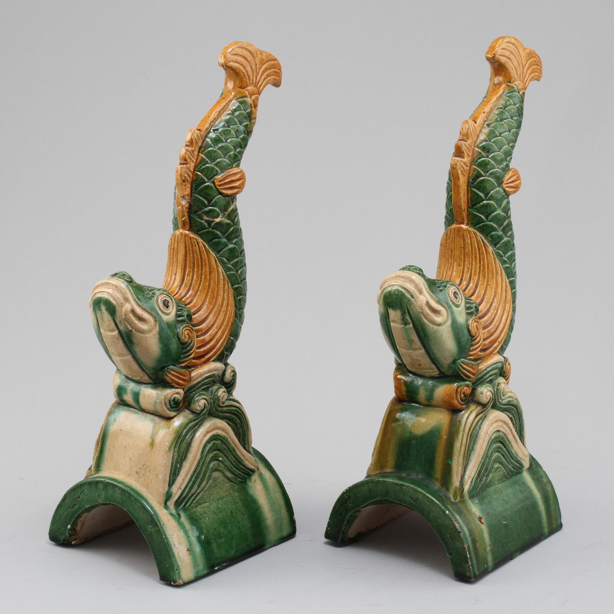 DEKORELEMENT, 2 st, keramik, Kina, 1900-tal.