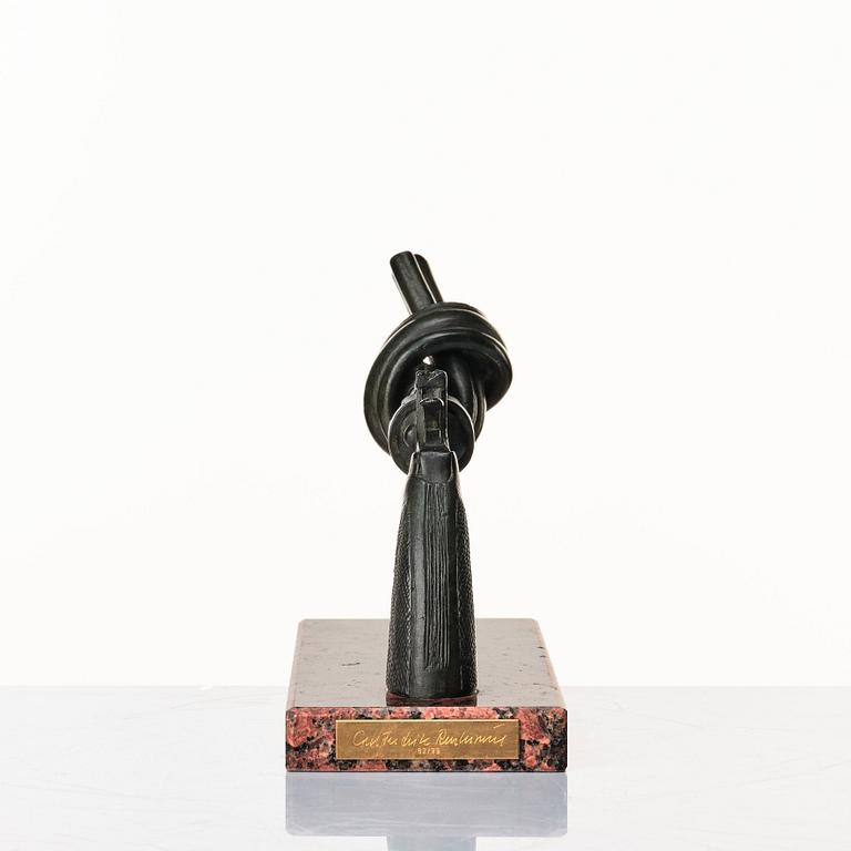 Carl Fredrik Reuterswärd, "Non-Violence".
