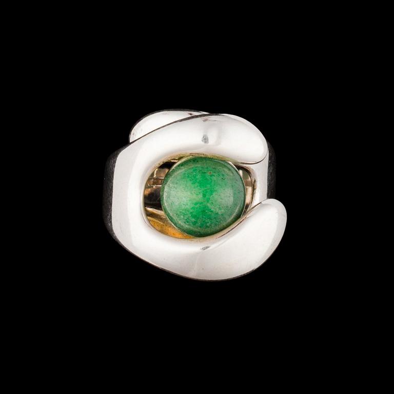 Elis Kauppi, A RING, sterling silver, aventurine quartz, Kupittaan Kulta. Finnish export marks.