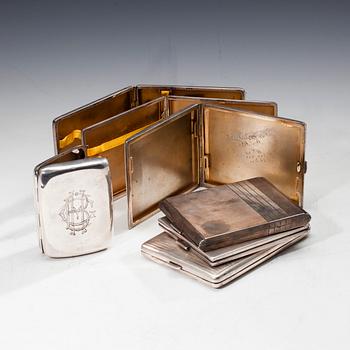 CIGARETTETUIER, 7 st, silver, bär bl a svenska importstämplar. Tot. vikt ca 817 g.