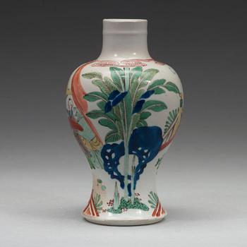 A famille verte vase, Qing dynasty, Kangxi (1662-1722).