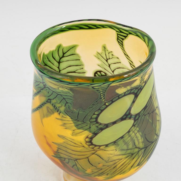 Gunnar Cyrén, a vase, Orrefors, 1989.