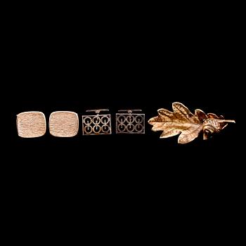 MANSCHETTKNAPPAR, 2 par samt BROSCH, silver, 1900-tal. Vikt ca 29 gram.