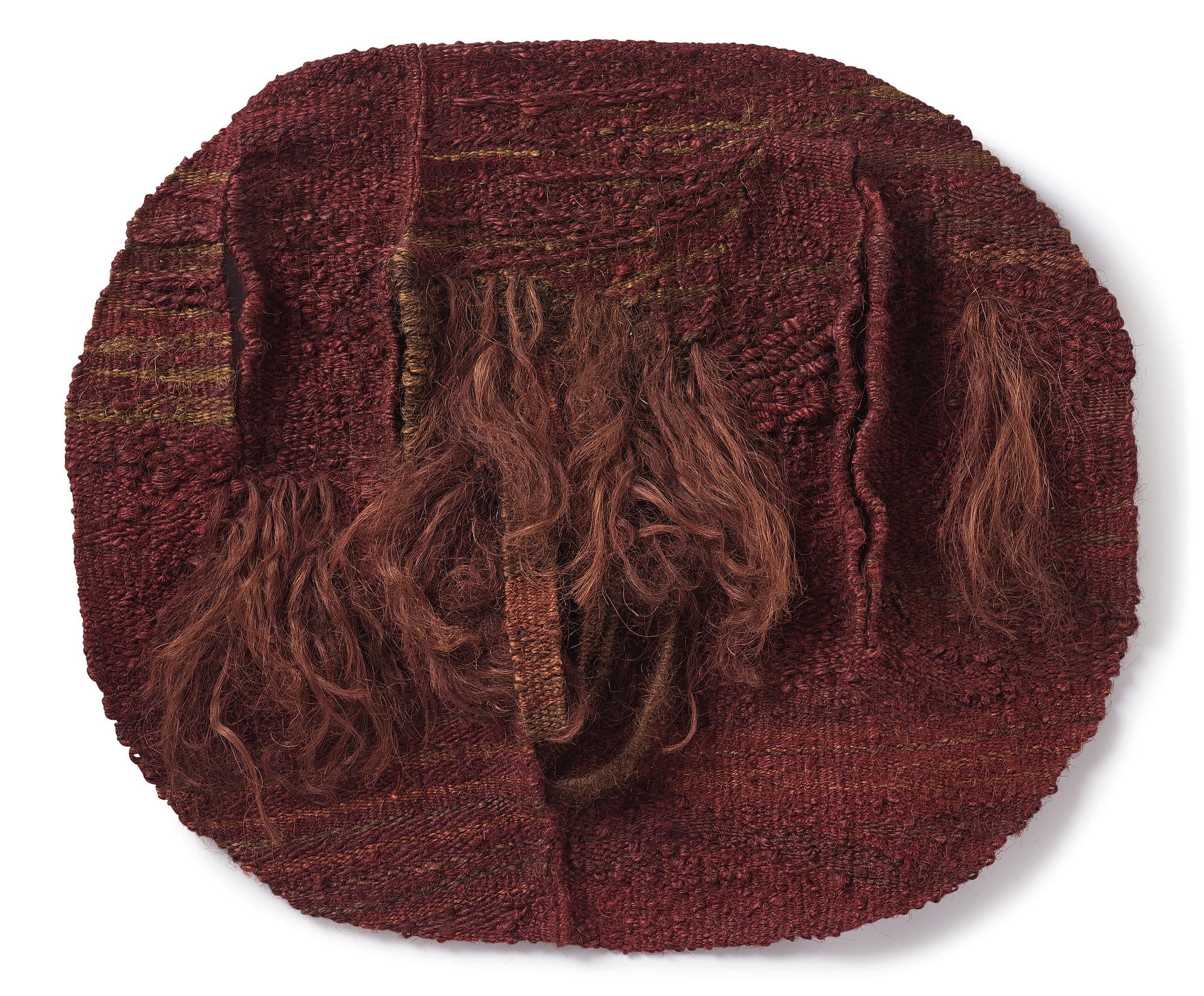 Magdalena Abakanowicz, vävd tapet, "Bordeaux", slätväv, ca 125 x 107 cm, signerad o daterad 1969 a tergo.