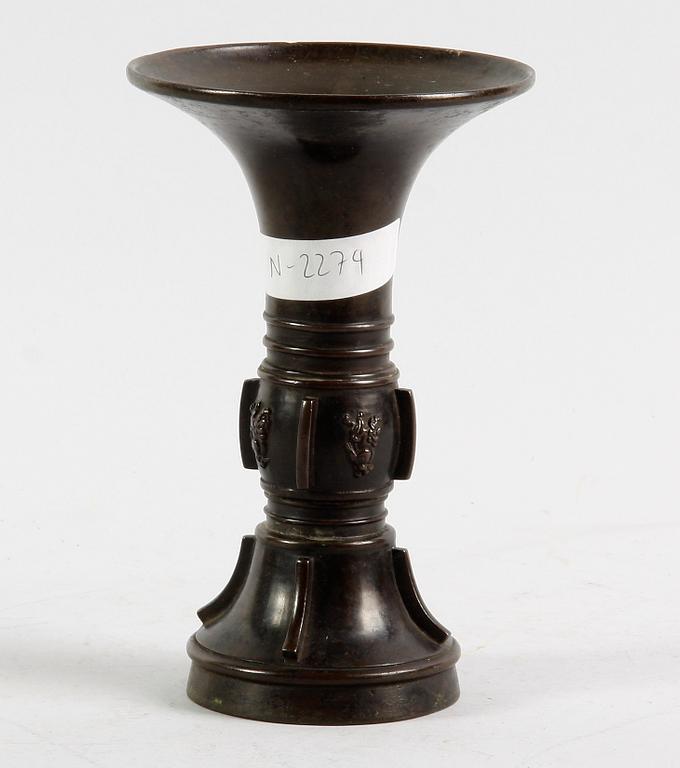 VAS, brons, Tang-stil, ostasien. 1900-tal.