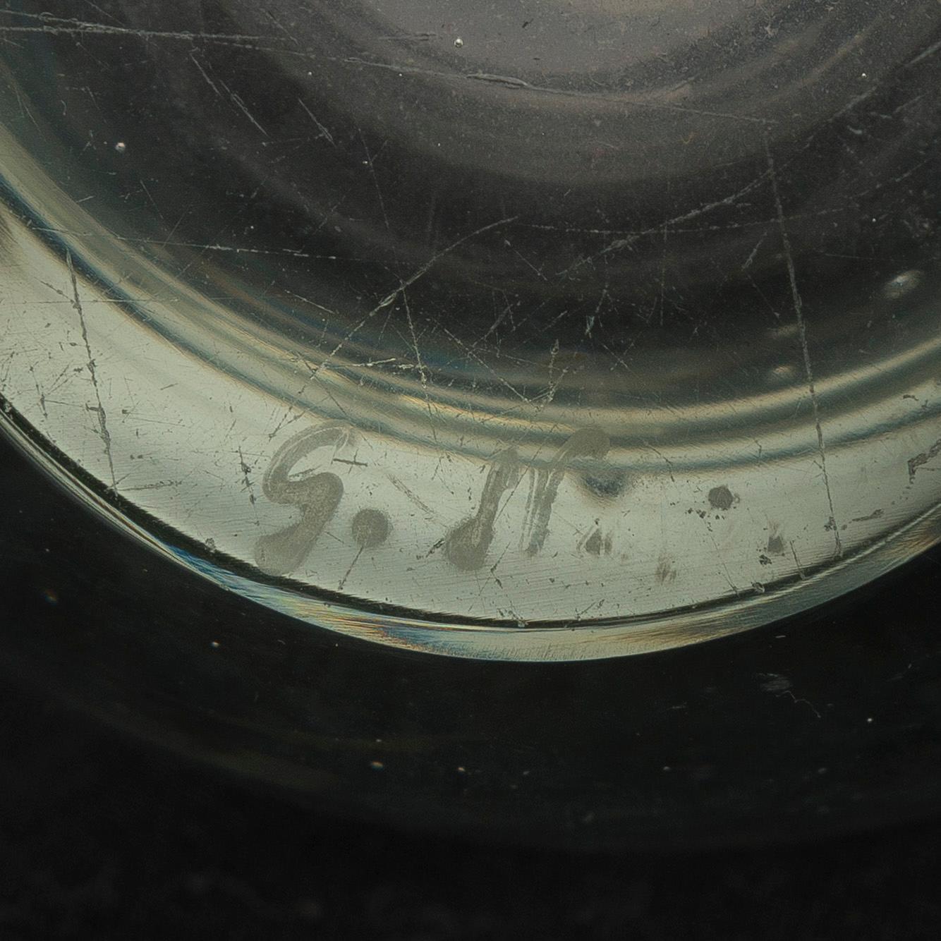 Gunnel Nyman, A 'String of Pearls' vase, signed G. Nyman Nuutajärvi Notsjö.