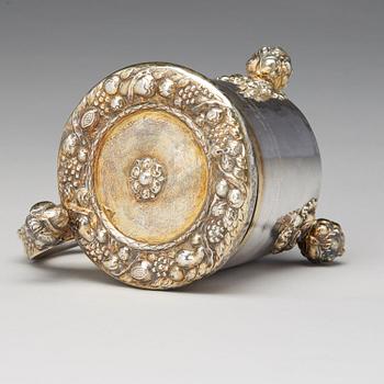 A Baltic late 17th century parcel-gilt silver tankard, mark of Johann Christoph Holst, Reval (1698-1710).