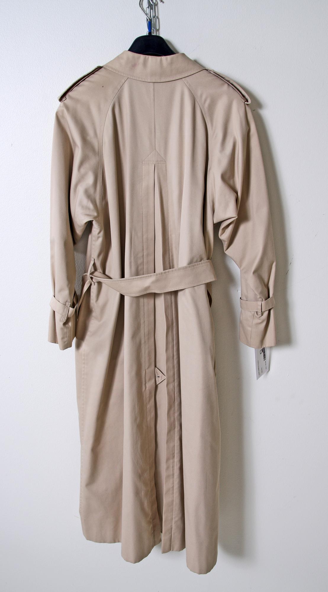 DAMROCK, Burberry.
