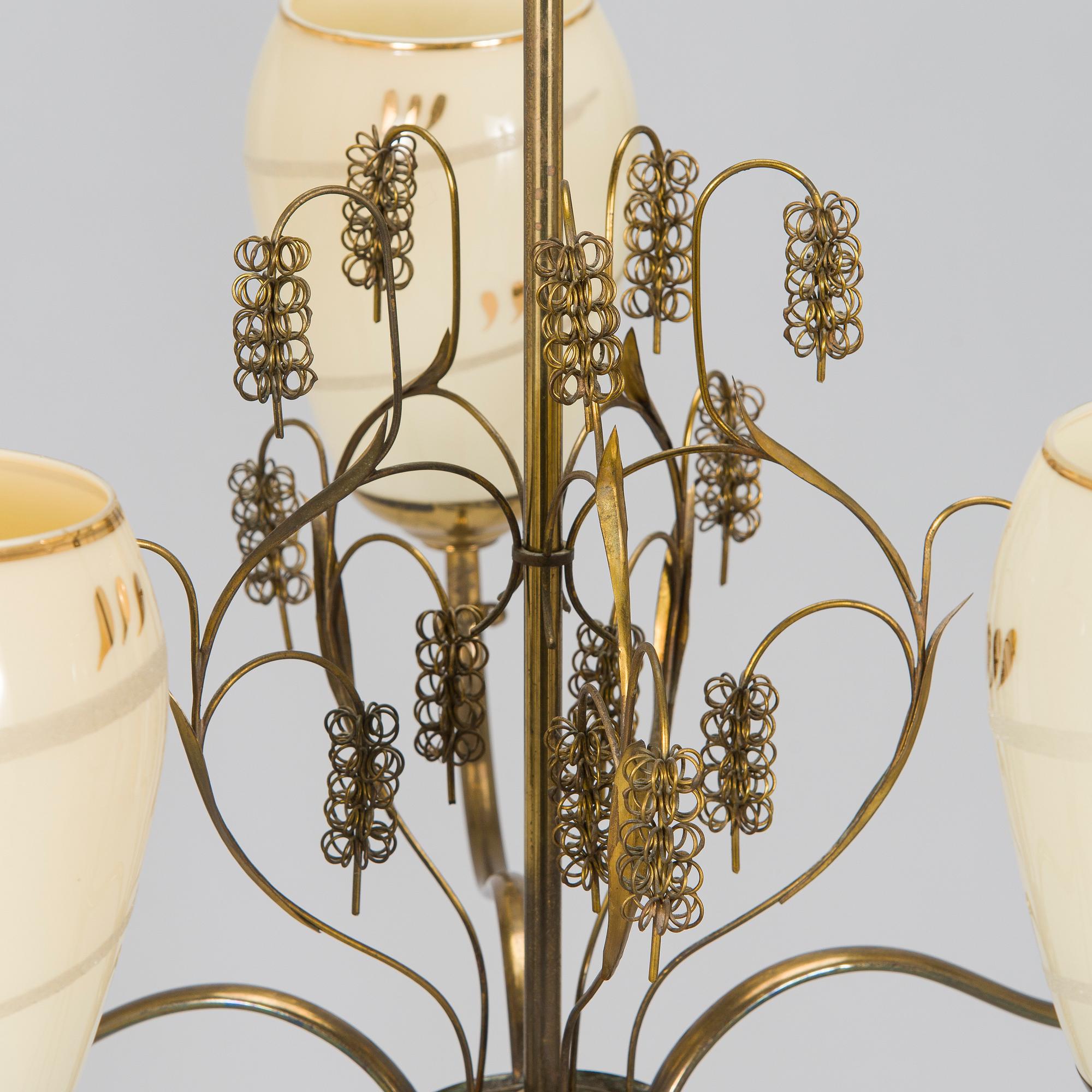 Paavo Tynell, kattovalaisin, malli 9015, Taito 1900-luvun puoliväli.