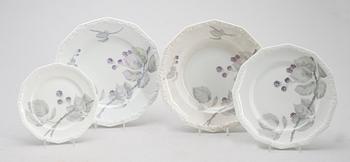 MATSERVIS, 62 del, porslin, Maria Björnbär, Rosenthal.