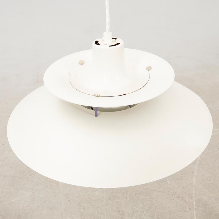 Poul Henningsen, taklampa, PH 5 för Louis Poulsen, Danmark.