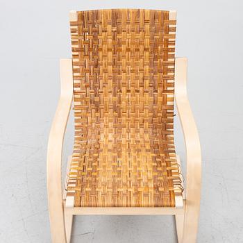 Alvar Aalto, fåtölj, modell 406, Artek, 1900-talets andra hälft.