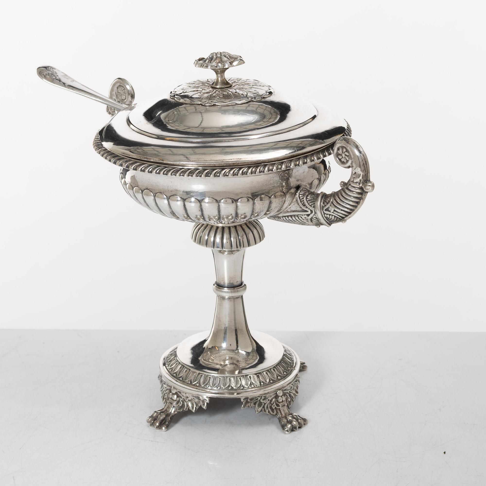 A Swedish silver sugarbowl, marks of Gustaf Folcker, Stockholm 1829.