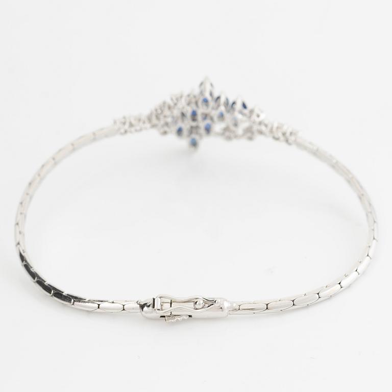 Bracelet 18K white gold with round brilliant-cut diamonds.