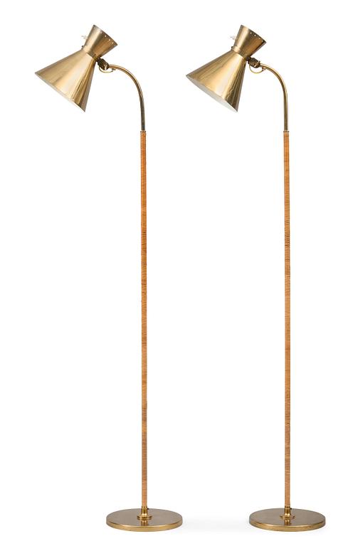 GOLVLAMPOR, ETT PAR.