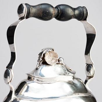 A Swedish Rococo silver teapot, marks of Pehr Zethelius, Stockholm 1769.