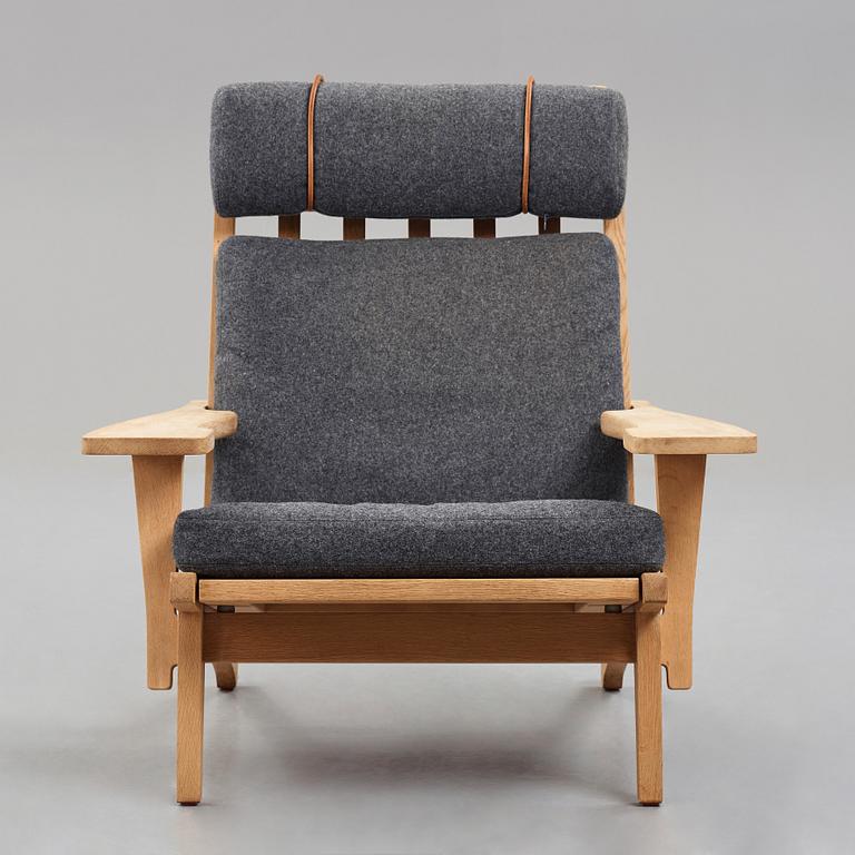HANS J WEGNER, fåtölj, "GE375", Getama, Danmark, 1970-tal.