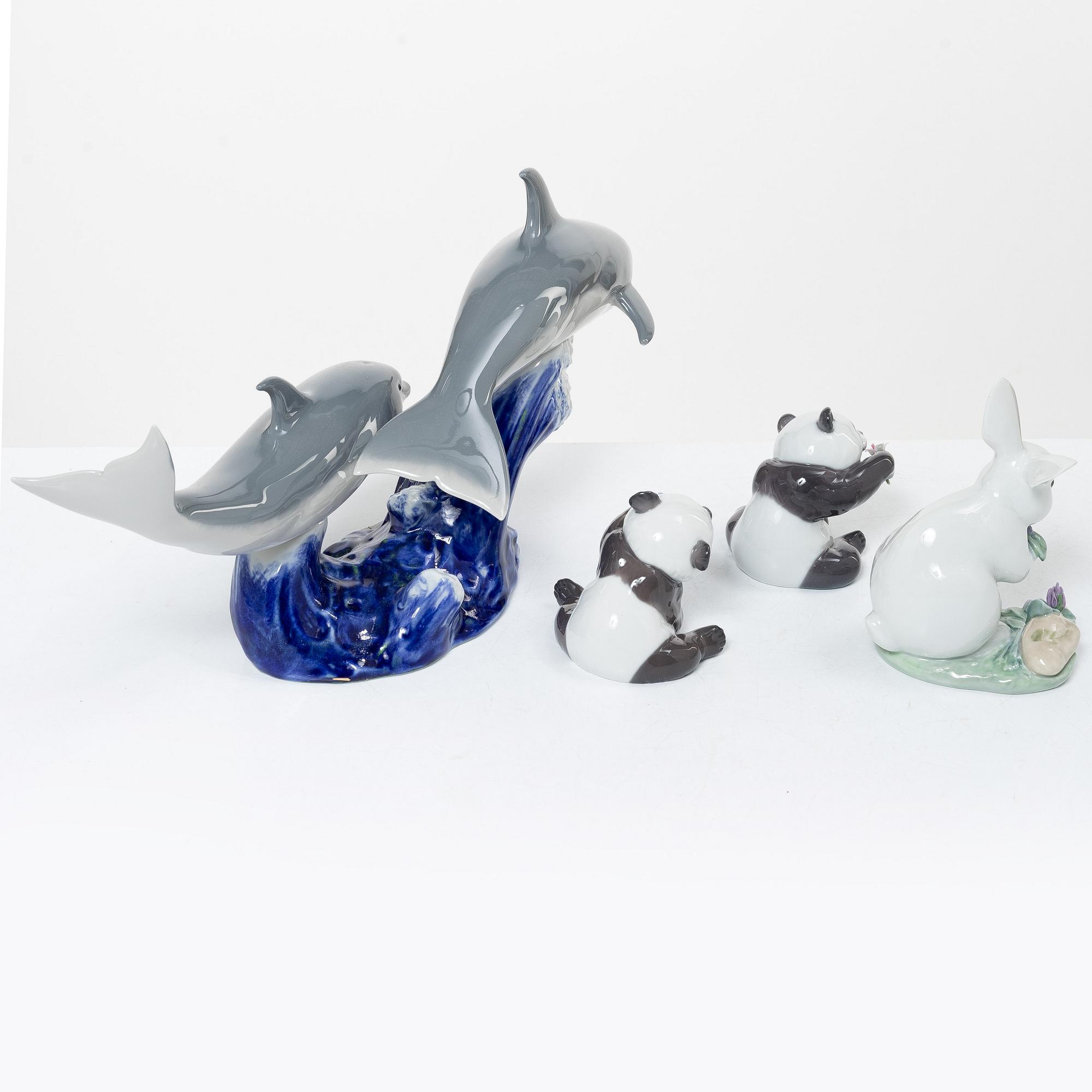 Lladró, 4 figurines, "The Chinese Zodiac": "A happy panda", "A cheerful panda", "The Rabbit", "Dance of the Dolphins".