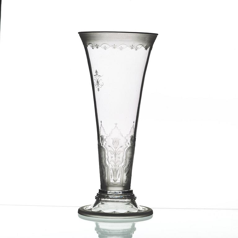 Edward Hald, an engraved glass cup, Orrefors 1926.