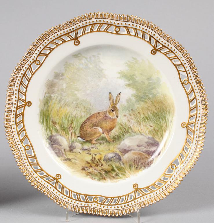 TALLRIKAR, 3 st. Porslin, "Fauna Danica", Royal Copenhagen.