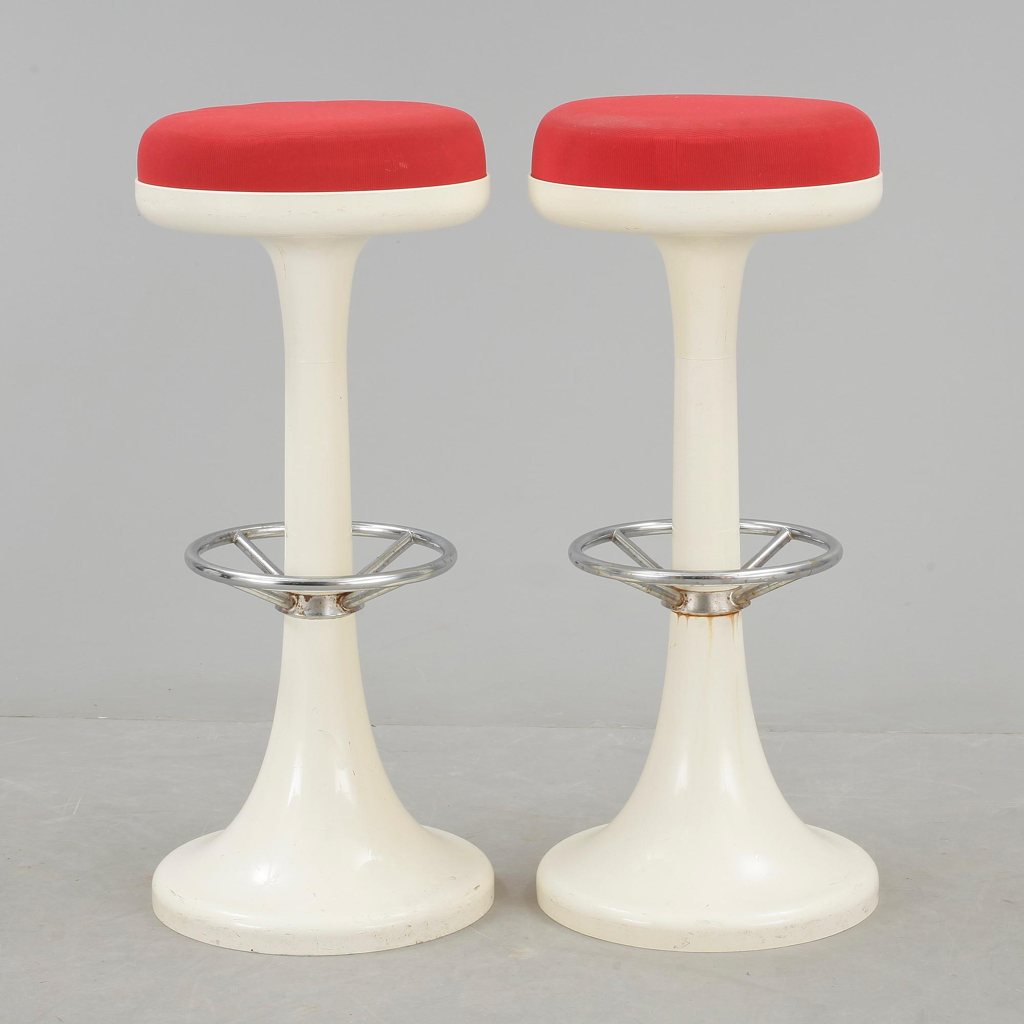 BARSTOLAR, plast, ett par, 1970-tal.