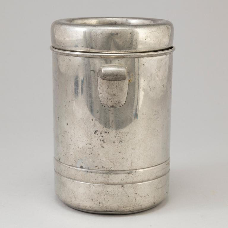 A mid 20th century plate champagne cooler.