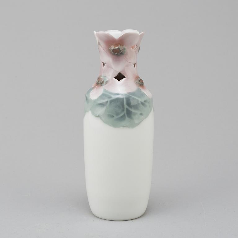 ASTRID EWERLÖF, an Art Nouveau porcelain vase from Rörstrand, early 20th Century.