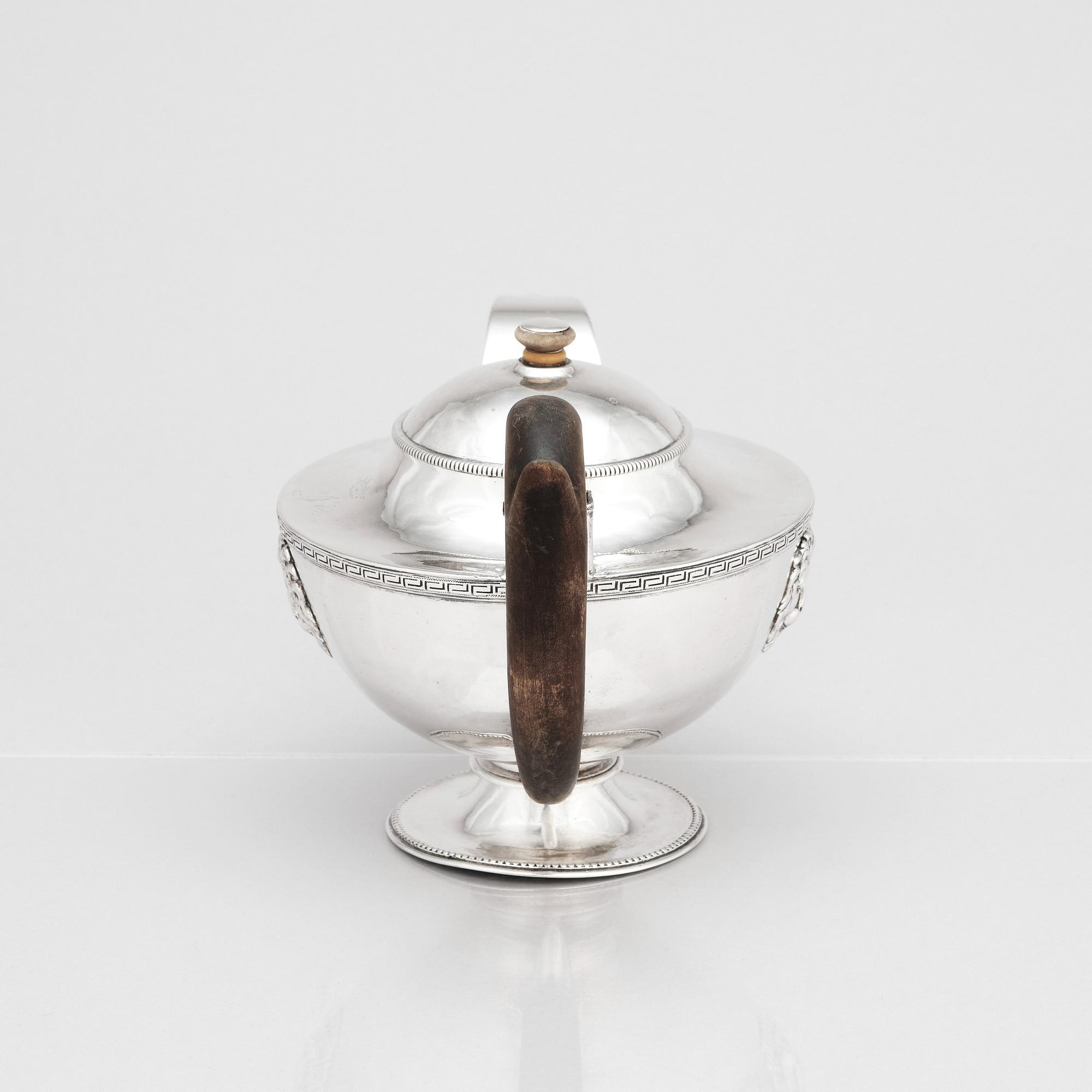 Adolf Zethelius, tekanna, silver, Stockholm 1812. Empire.