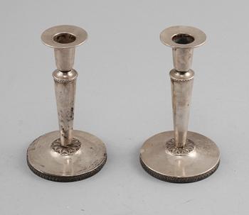 LJUSSTAKAR, ett par, silver, delvis Ceson, Göteborg, 1900-talets andra hälft.